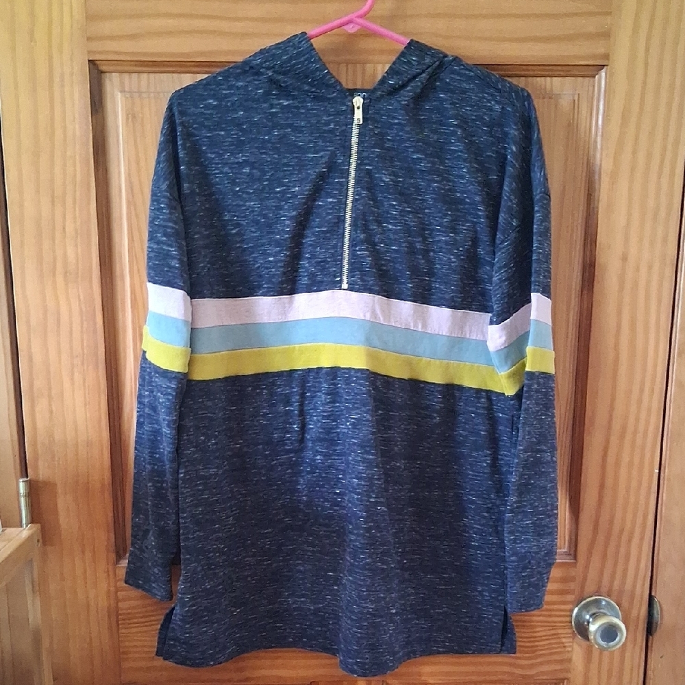 Roolee Hooded Pullover